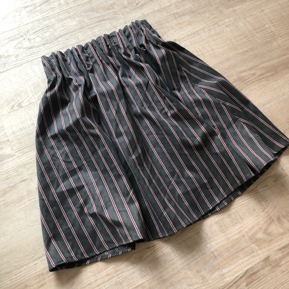 Striped schoolgirl skirt gathered M Japan (S US)